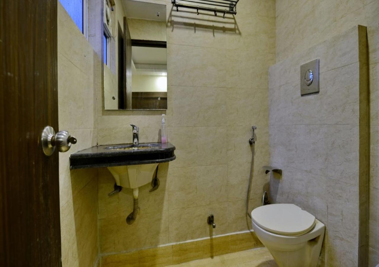 Hotel International Neelam Near New Delhi Railway Station Exterior photo